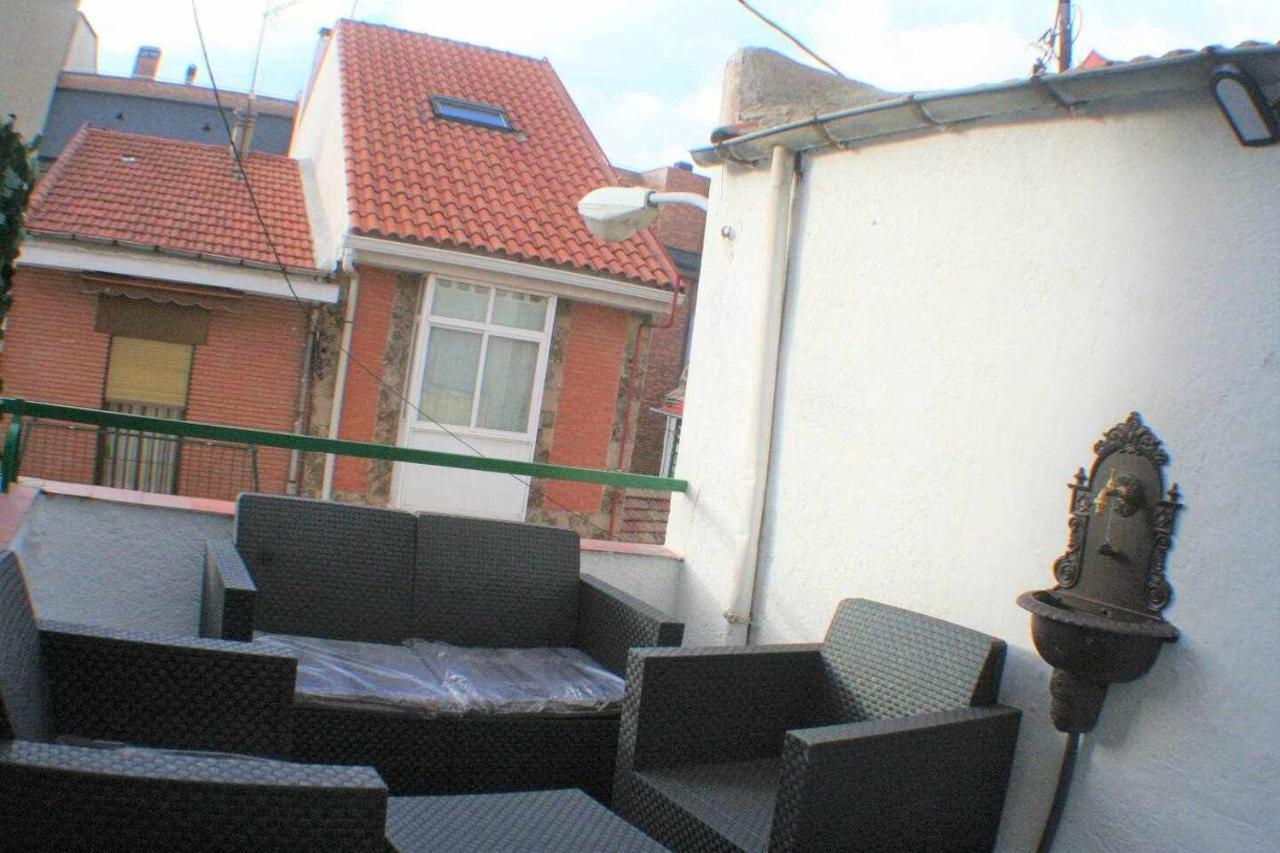 Apartamento Con Terraza Centrico Moderno Nuevo Madrid Bagian luar foto