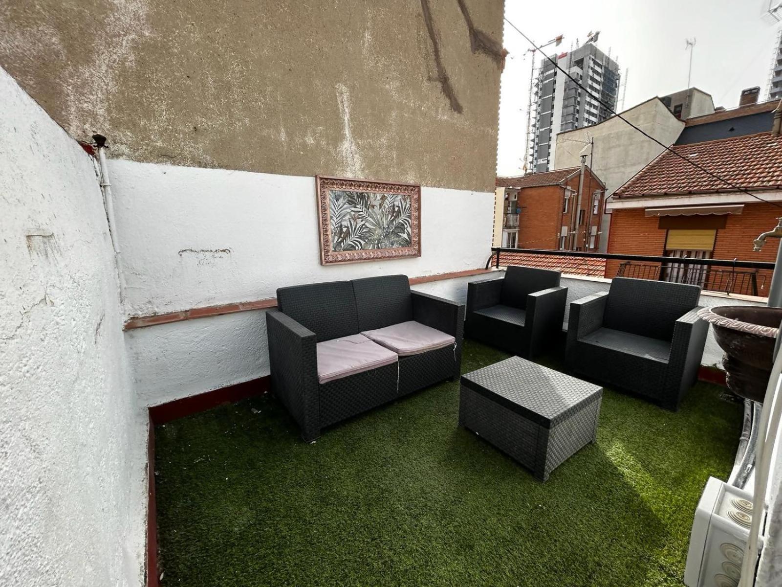 Apartamento Con Terraza Centrico Moderno Nuevo Madrid Bagian luar foto